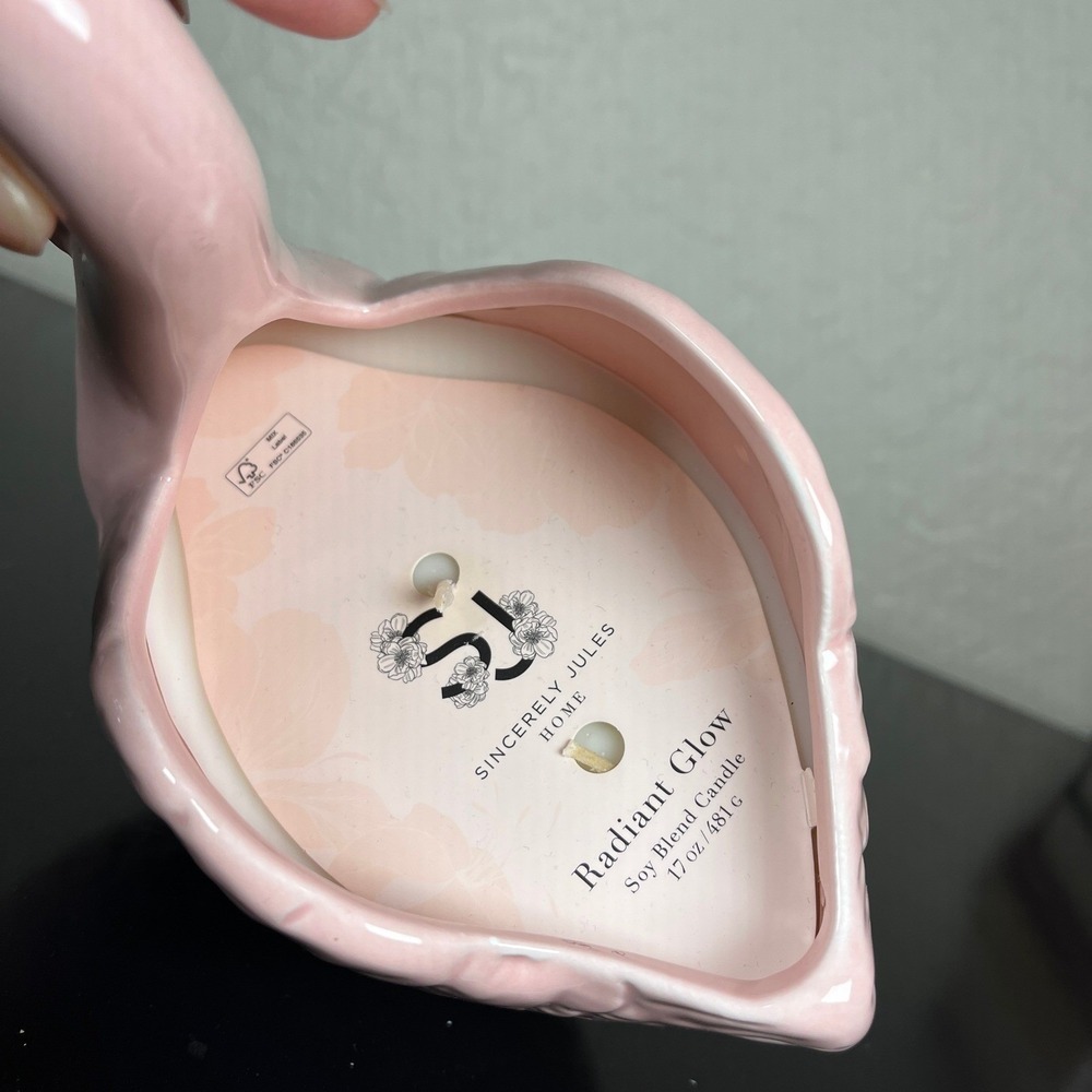 Sincerely Jules Home Swan Candle Radiant Glow Pink Ceramic 17oz Soy Blend New - Picture 7 of 7
